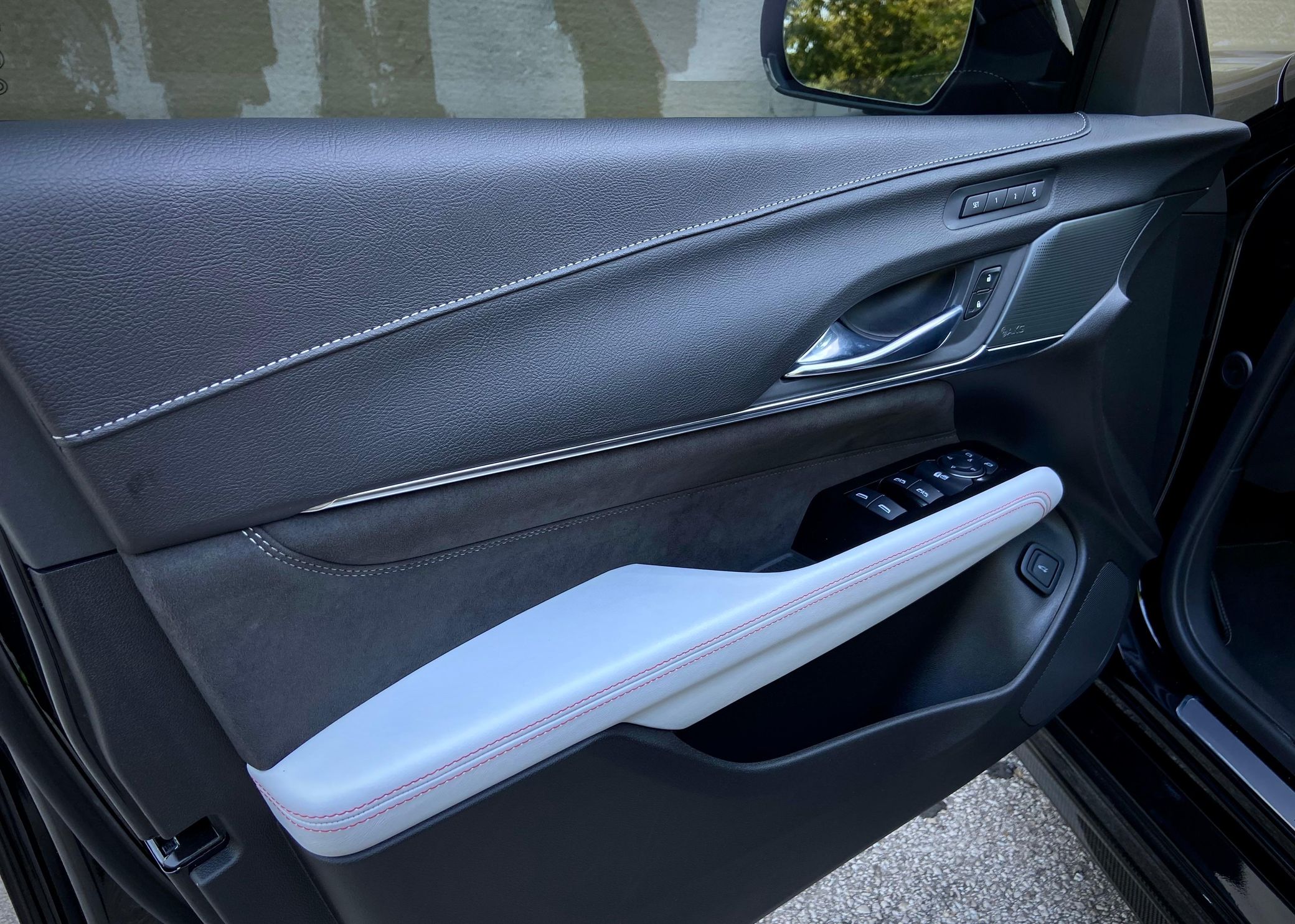 2022 Cadillac CT4-V Blackwing 2k Miles, 1 of 250 Collector Series Examples, 472-hp Twin-Turbo V6, Unmodified - Image 16