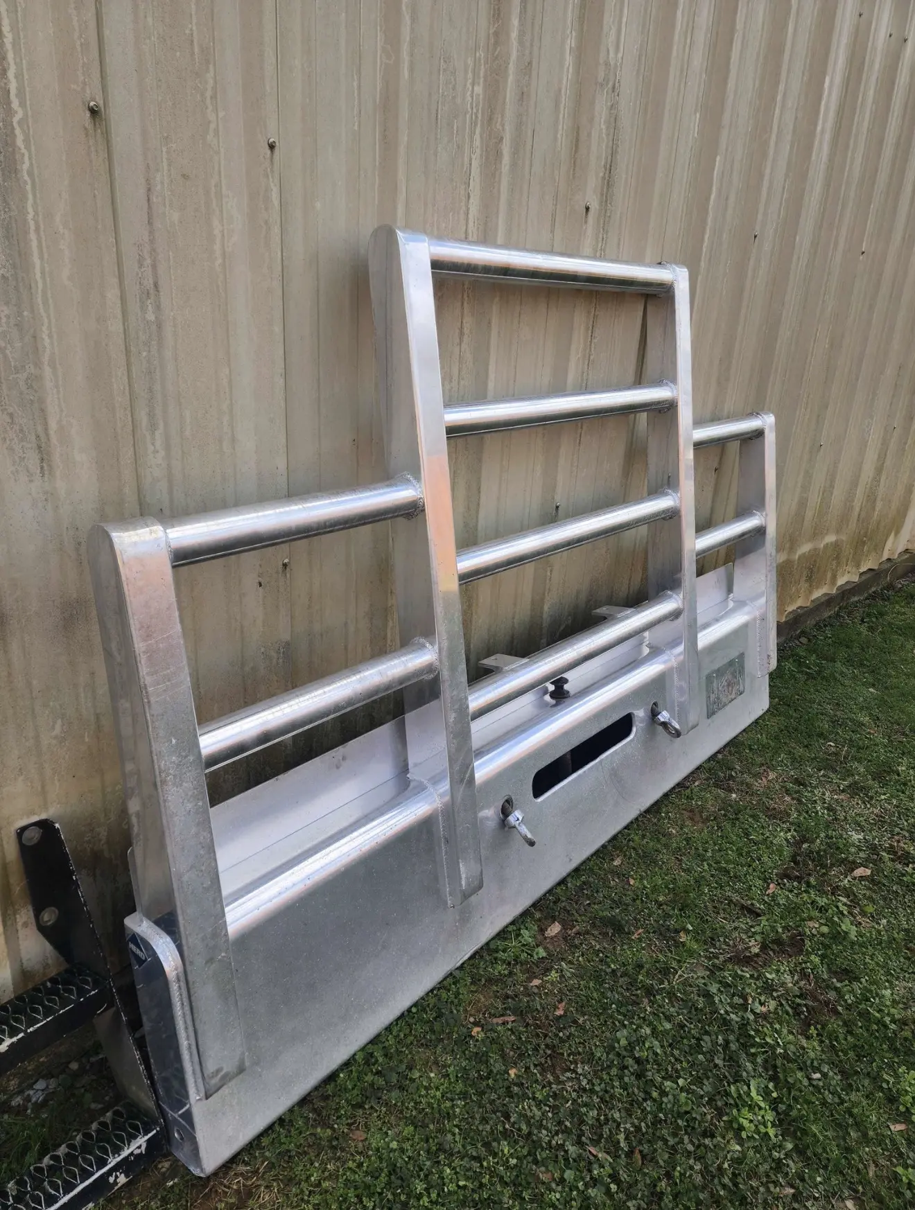 389 PETERBILT HERD BUMPER - Image 5